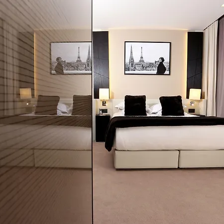 Elysées Hotel 3*