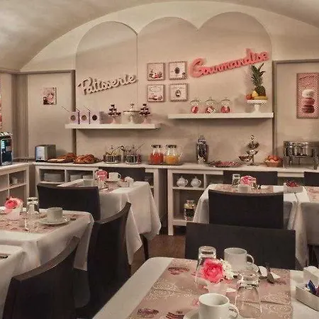 Elysees 3* Paris