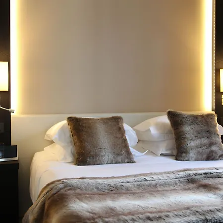 Elysees Hotel 3*