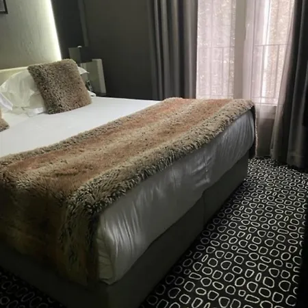 Elysees 3* Paris