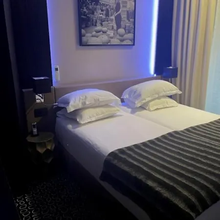 Hotel Elysees 3*