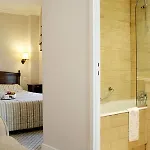 Elysées Hotel 3*