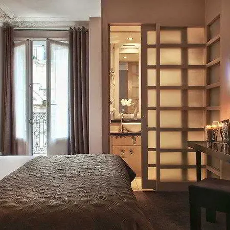 Hotel Elysées Parigi