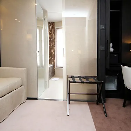 Elysees Hotel 3*