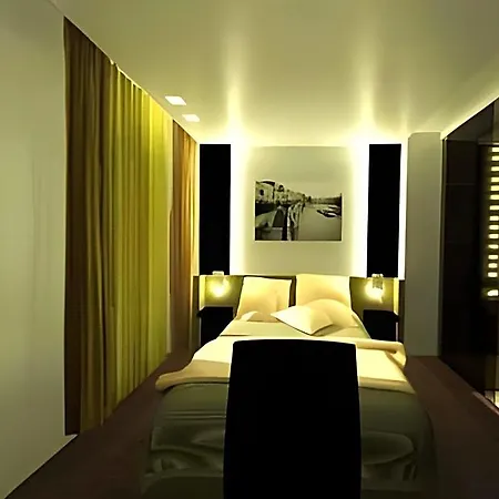 Elysees 3* Párizs