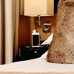 Elysees Hotel 3*