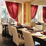 Hotel Elysees 3*