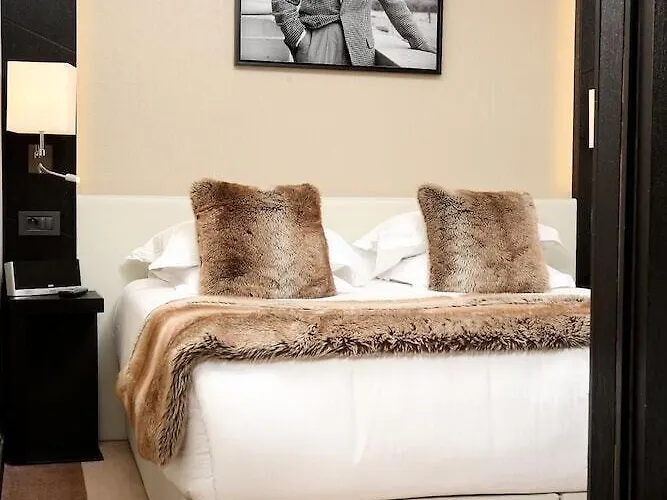 Elysees 3* Paryż